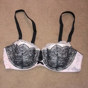Dainty women’s bra, lightly worn.